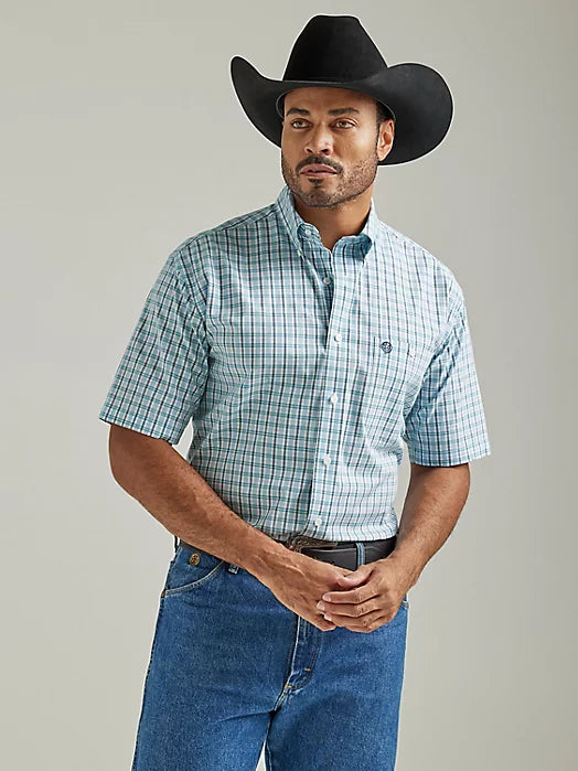 george dress shirts Wrangler Men's George Strait 1-Pocket Button Down Short Sleeve Shirt in True Aqua Plaid