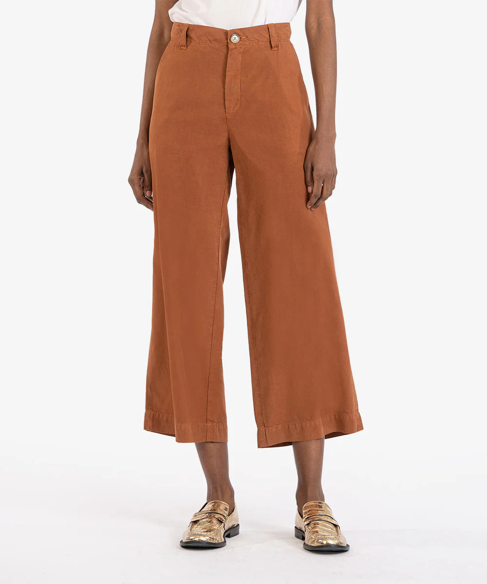 Kut From the Kloth Charlotte Wide Leg Cropped Trousers in Chestnut