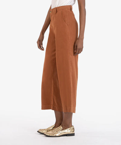 Kut From the Kloth Charlotte Wide Leg Cropped Trousers in Chestnut