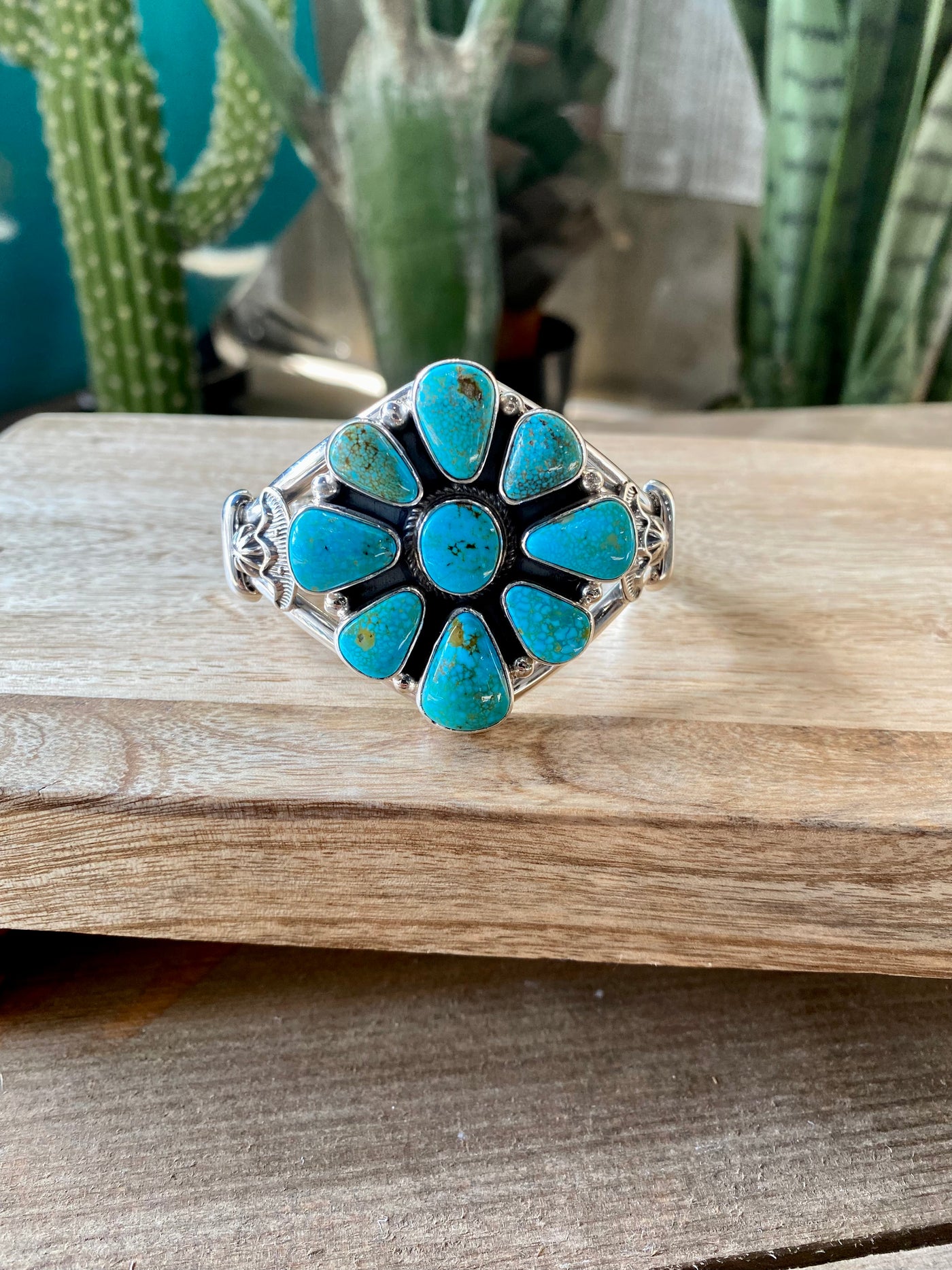 Native Beauty Turquoise and Silver Cuff