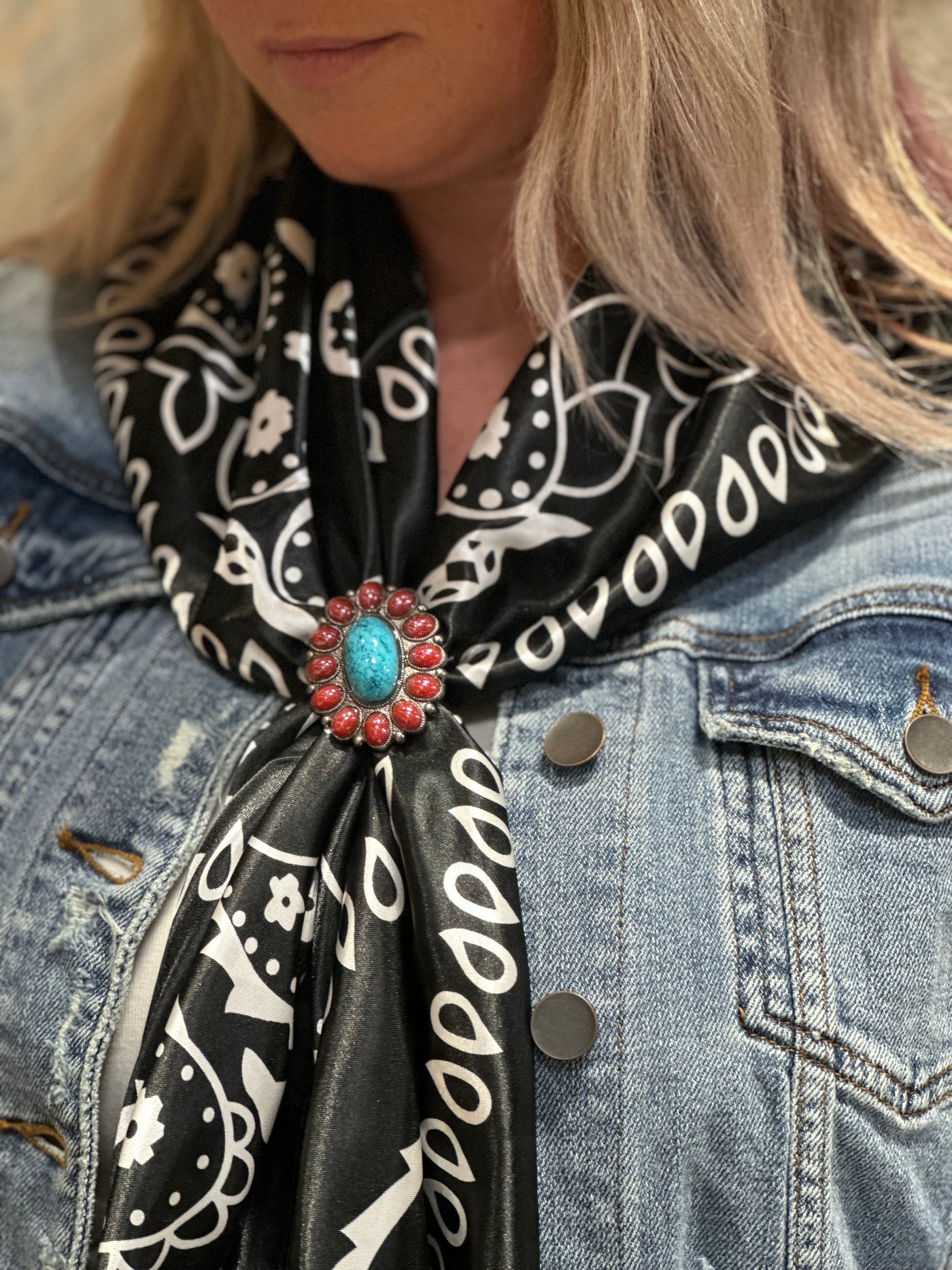 Wild Rag Red & Turquoise Oval
