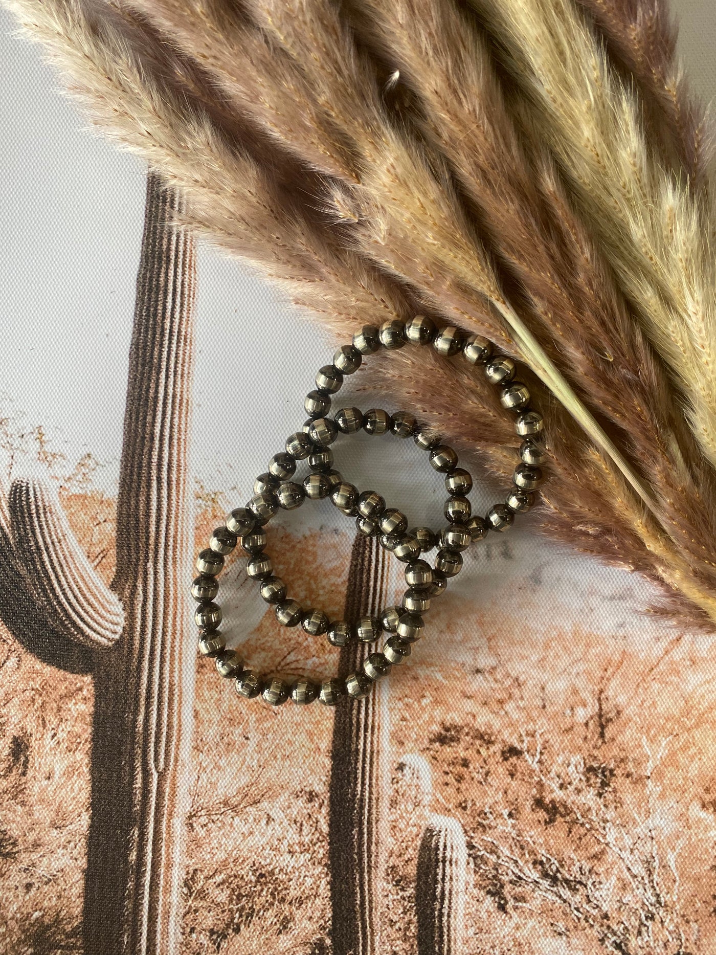 Jacqueline 8mm Navajo Pearl Stretch Bracelet